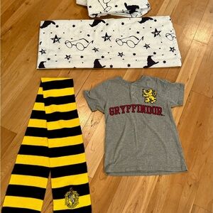 Wizarding World Harry Potter Gryffindor Shirt Huddlepuff Knit Scarf Twin Sheets